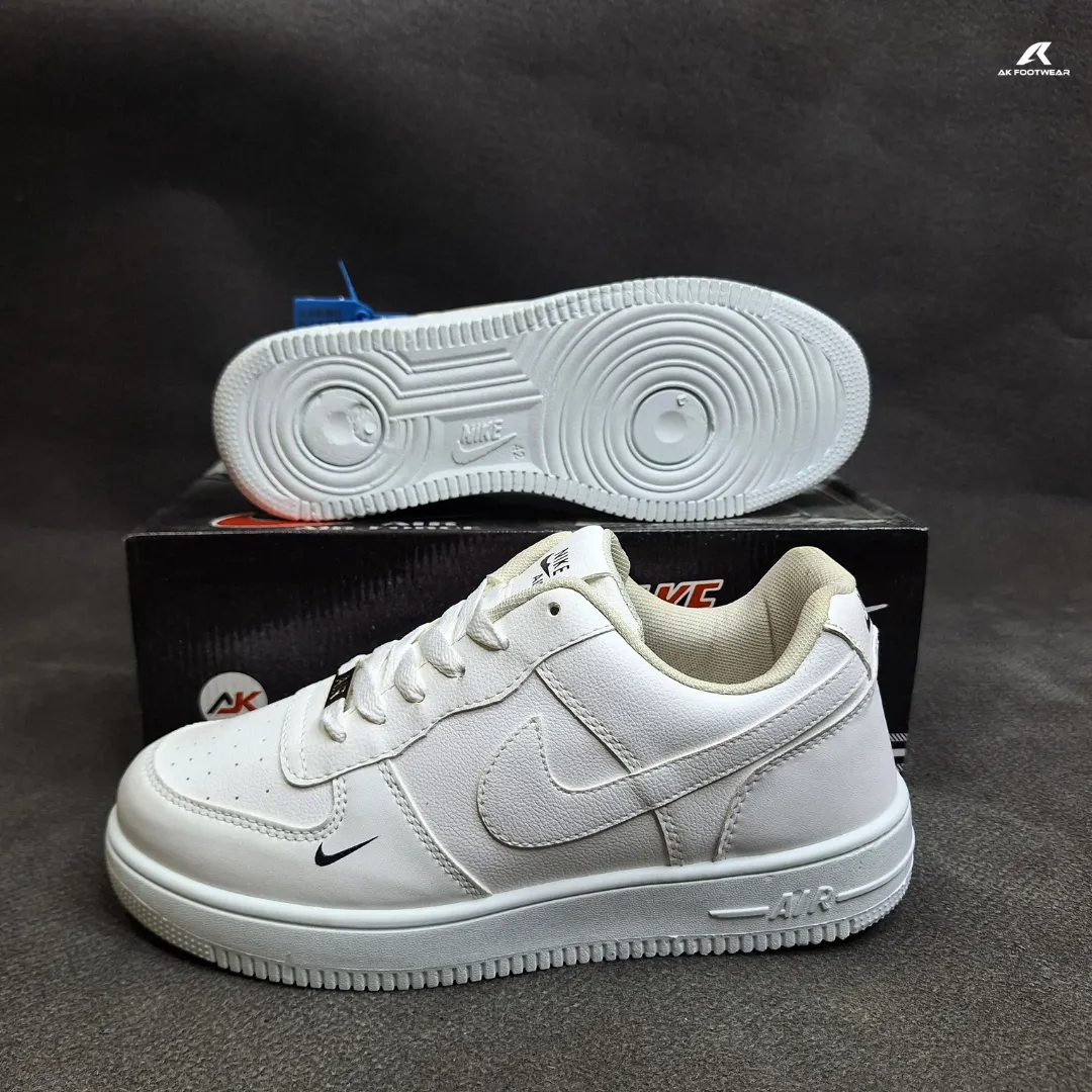 Luxury White Sneakers – Clean Look, Premium Vibe